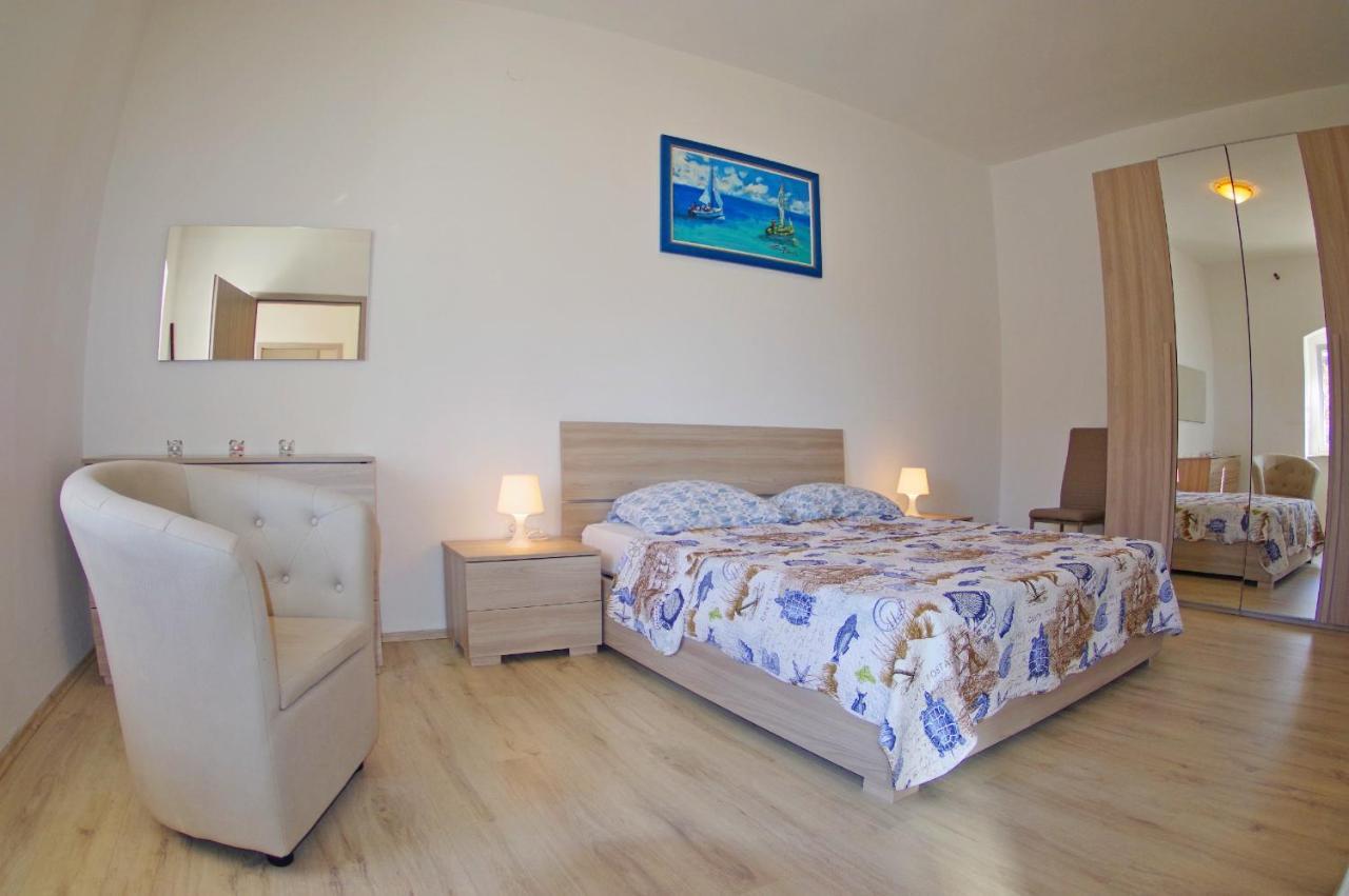Holiday Apartments In House Sanja Rakalj Buitenkant foto